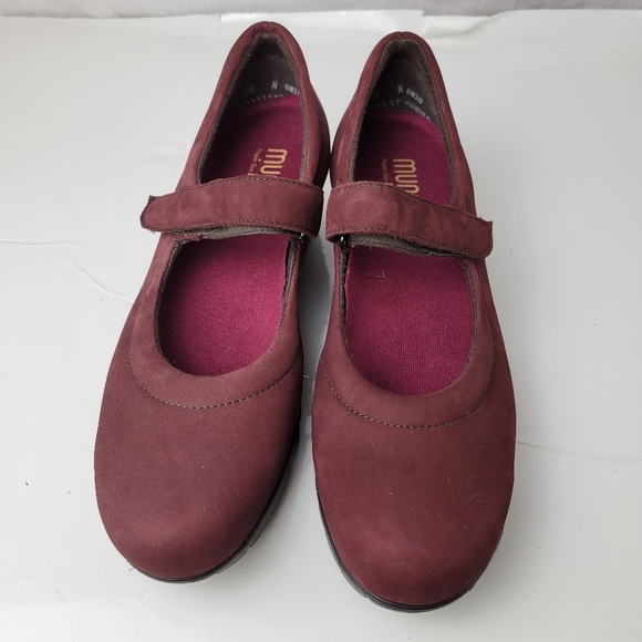 Munro Burgundy Walking Wedges Size 8.5 - Picture 3 of 10